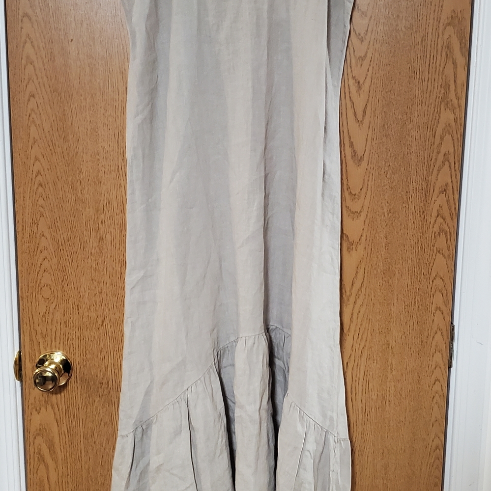 Spaghetti strap linen maxi dress